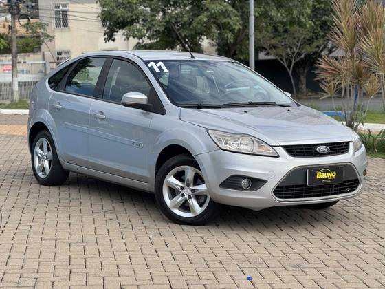 FORD FOCUS 2.0 GLX 16V FLEX 4P MANUAL